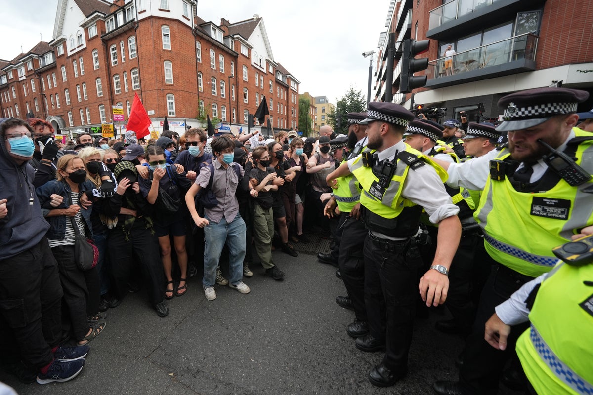 Could this one move solve Starmer's migrant hotel crisis within six months?