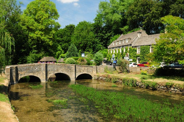 <p>Bibury is home to around 600 residents </p>