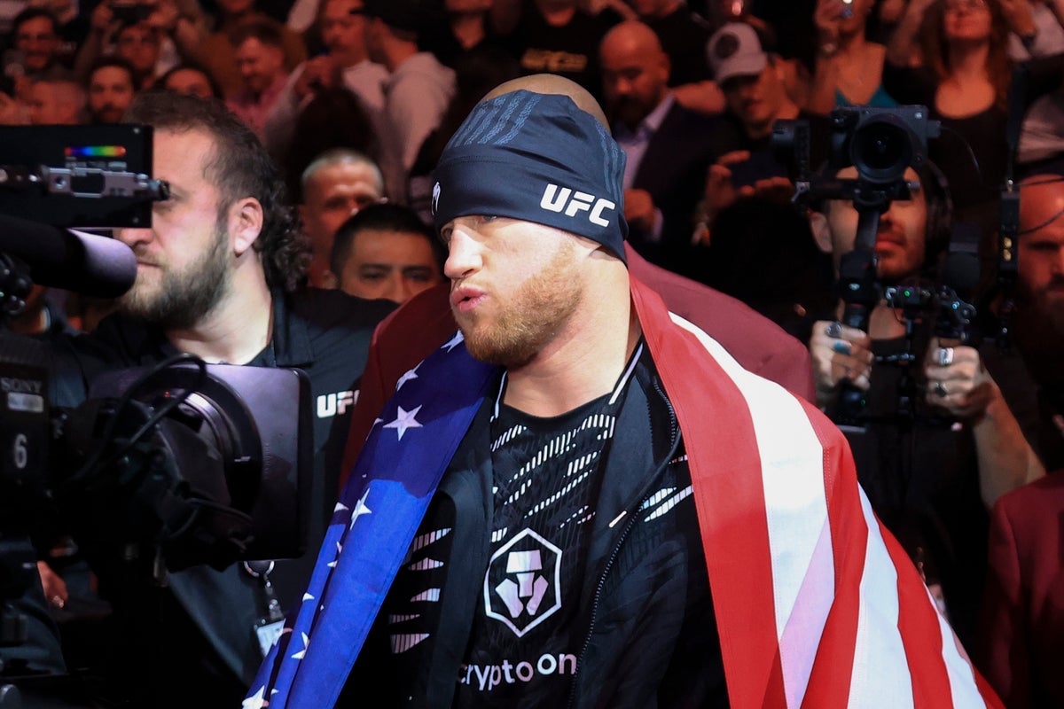 Justin Gaethje’s manager provides Ilia Topuria fight update amid UFC 322 reports
