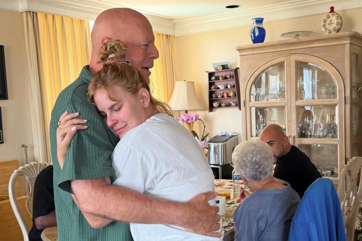 What is Bruce Willis’ dementia diagnosis? Symptoms and causes explained