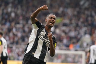 Alexander Isak quer deixar o Newcastle nesta janela de transferência (Owen Humphreys/PA)