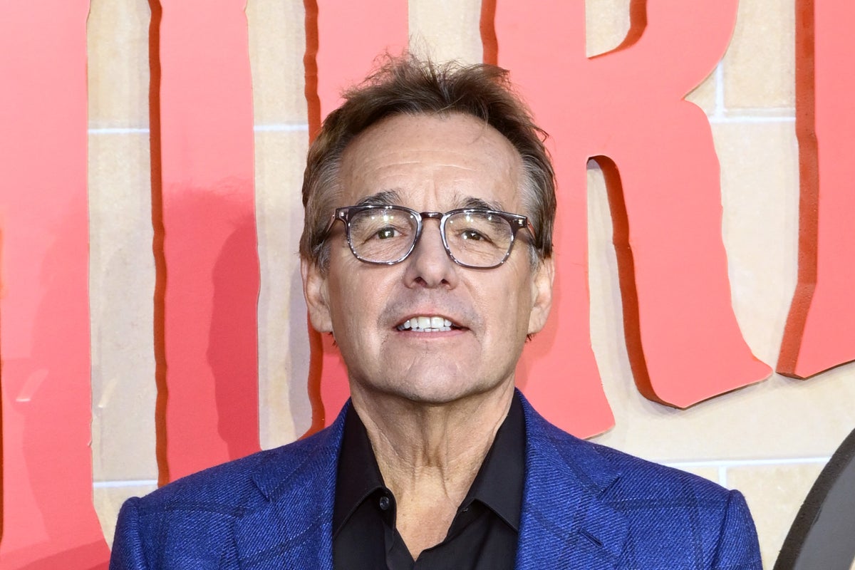 Original Harry Potter director says set photos of new TV series left him asking ‘What’s the point?’