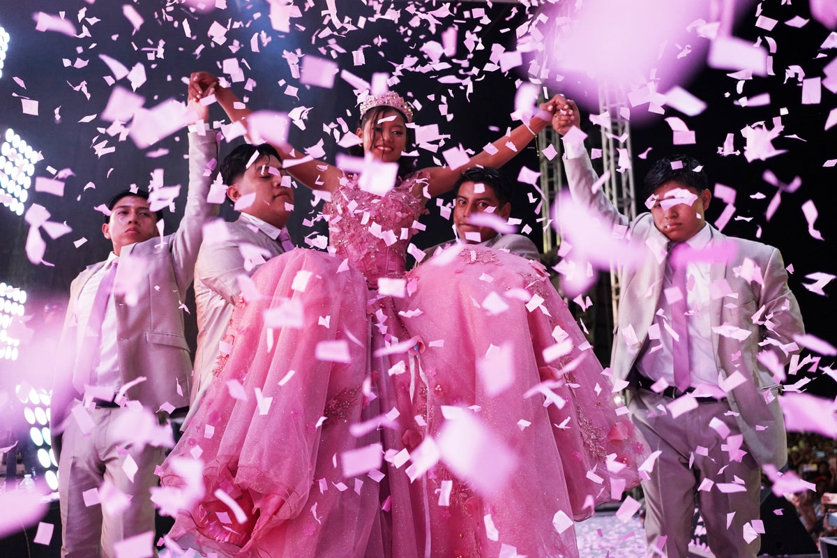 A Mexican's teen 15th birthday goes viral and more top photos this week from Latin America