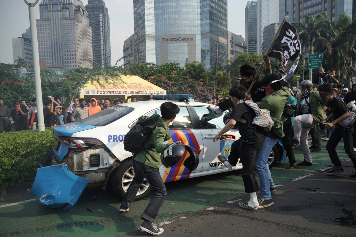 Indonesia protests intensify after 21-year-old motorcycle taxi driver run over by police car
