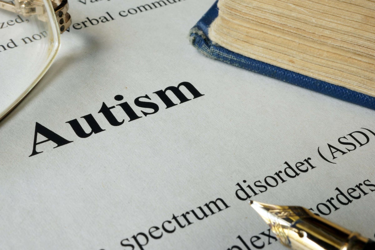7 subtle signs of autism in adults over 40
