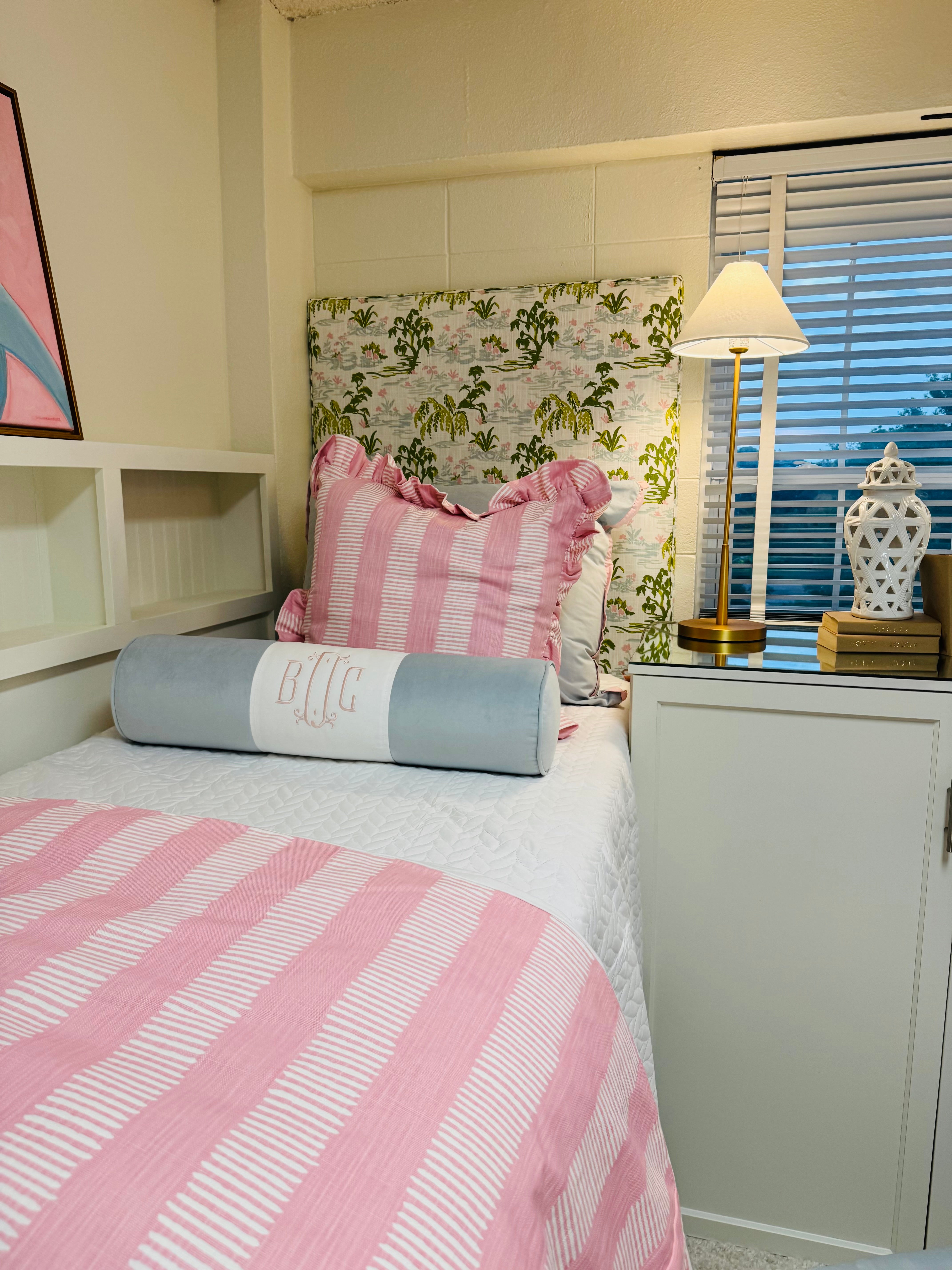 Shelly Gates’ business took off after she decorated her daughter’s dorm in 2020 and shared the results online
