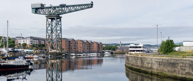 <p>The dock’s iconic crane could support the thrilling new attraction </p>