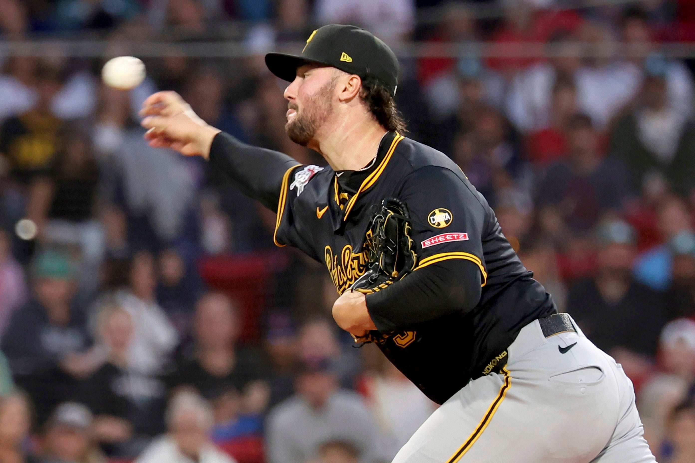 PIRATAS-MEDIAS ROJAS