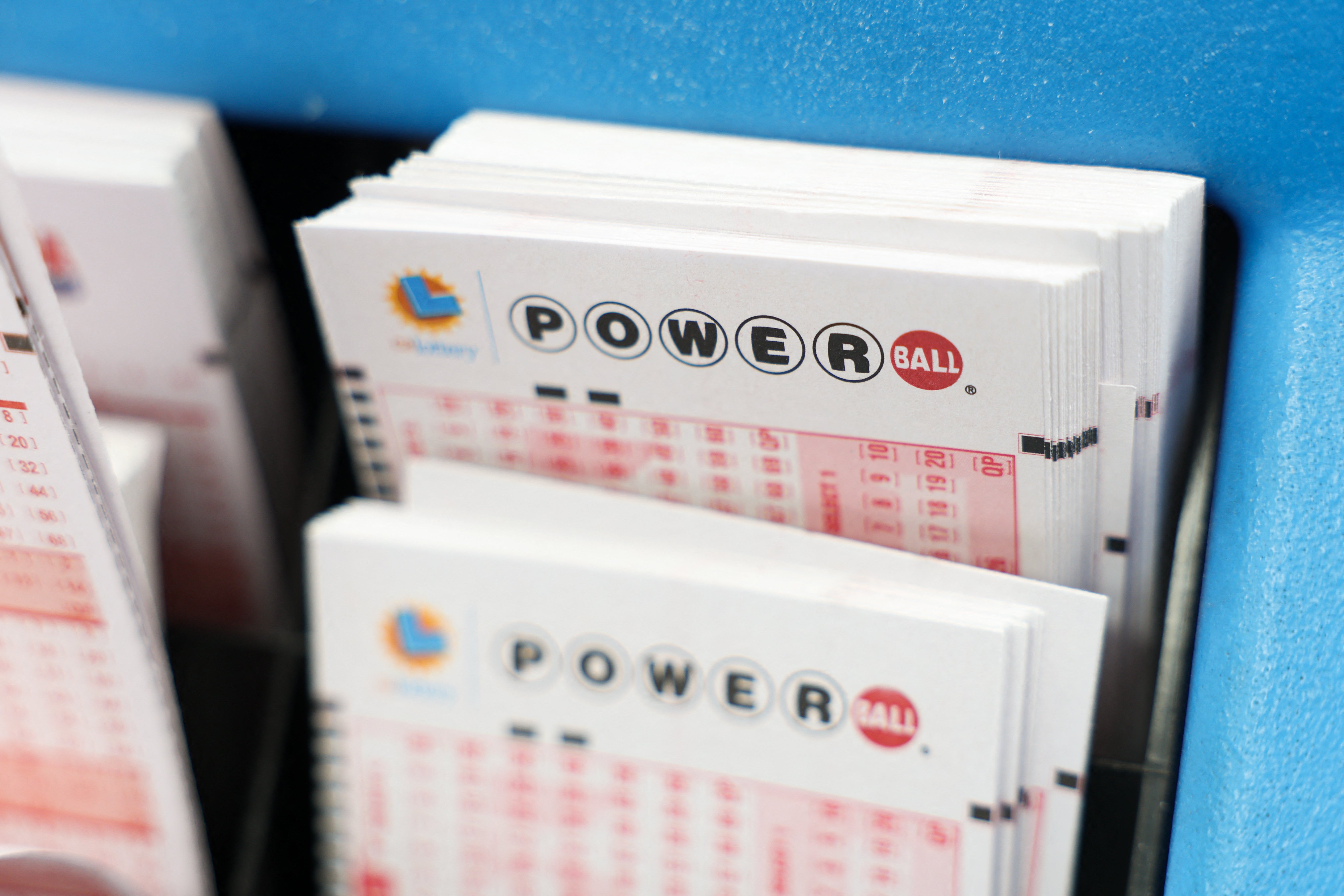 Ticket sales for Saturday’s Powerball lottery draw have sky-rocketed across the U.S. after the jackpot for the Labor Day weekend draw climbed to $1 billion