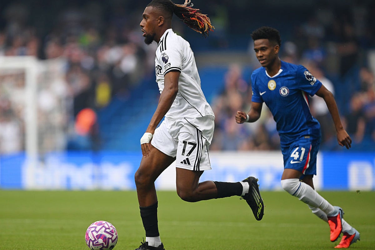 Chelsea vs Fulham live: Hosts suffer Delap injury blow in early stages of Premier League London derby