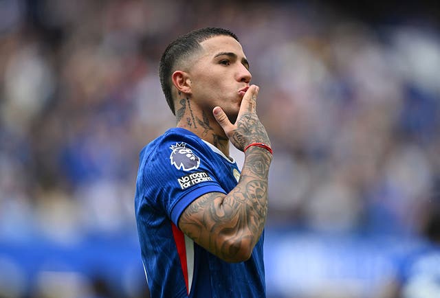 <p>Enzo Fernandez celebrates scoring a penalty against Fulham</p>