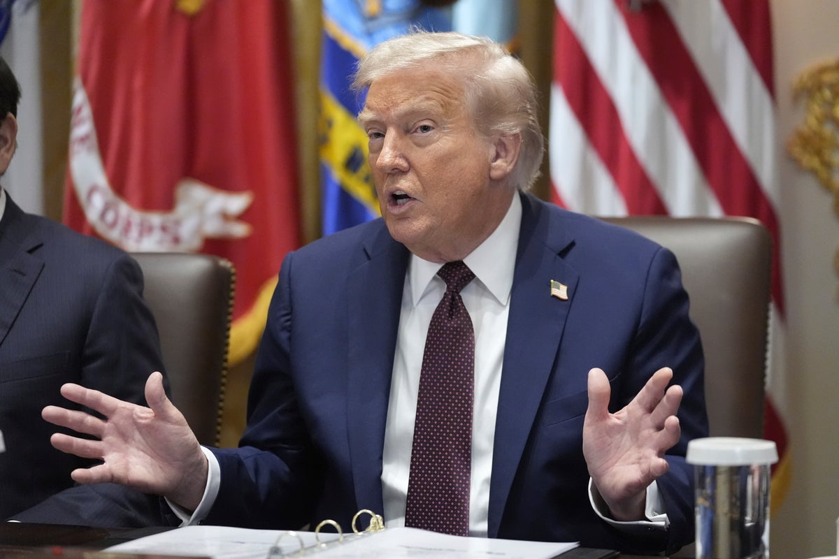 Trump compares Zelensky and Putin to children fighting