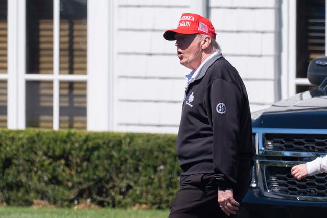 <p>El presidente Donald Trump se prepara para jugar golf en Virginia el sábado. Las redes sociales estuvieron plagadas de rumores sobre su salud esta semana</p>