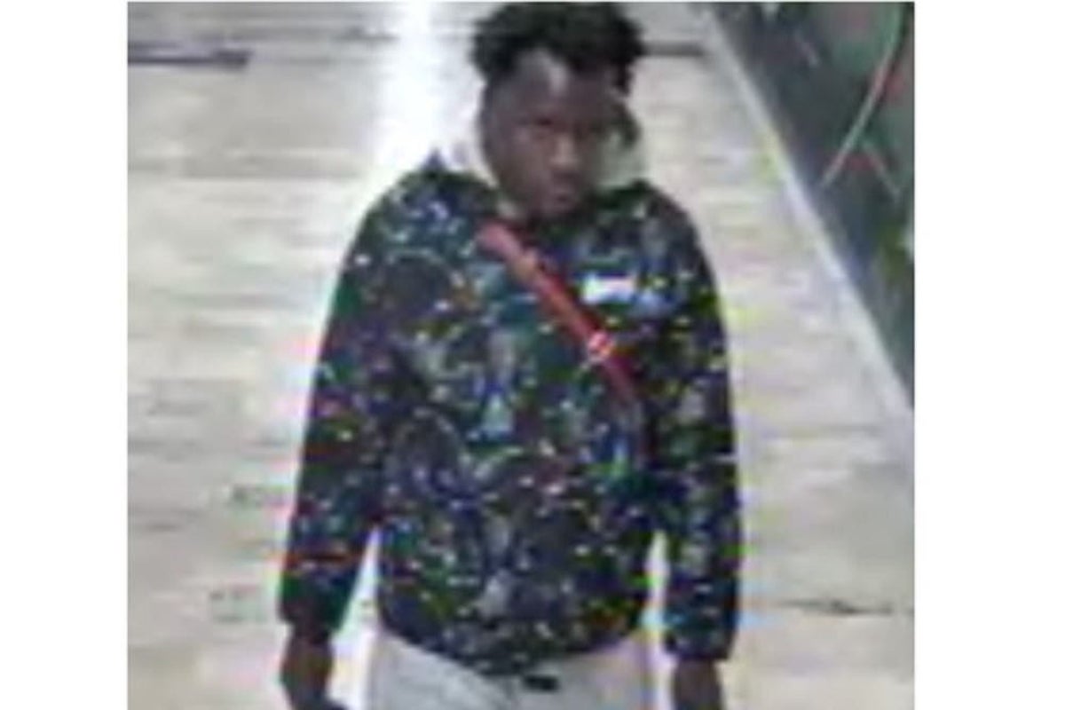 Two Men Stabbed at Oxford Circus Tube Station within 24 Hours, Police Seek Suspect
