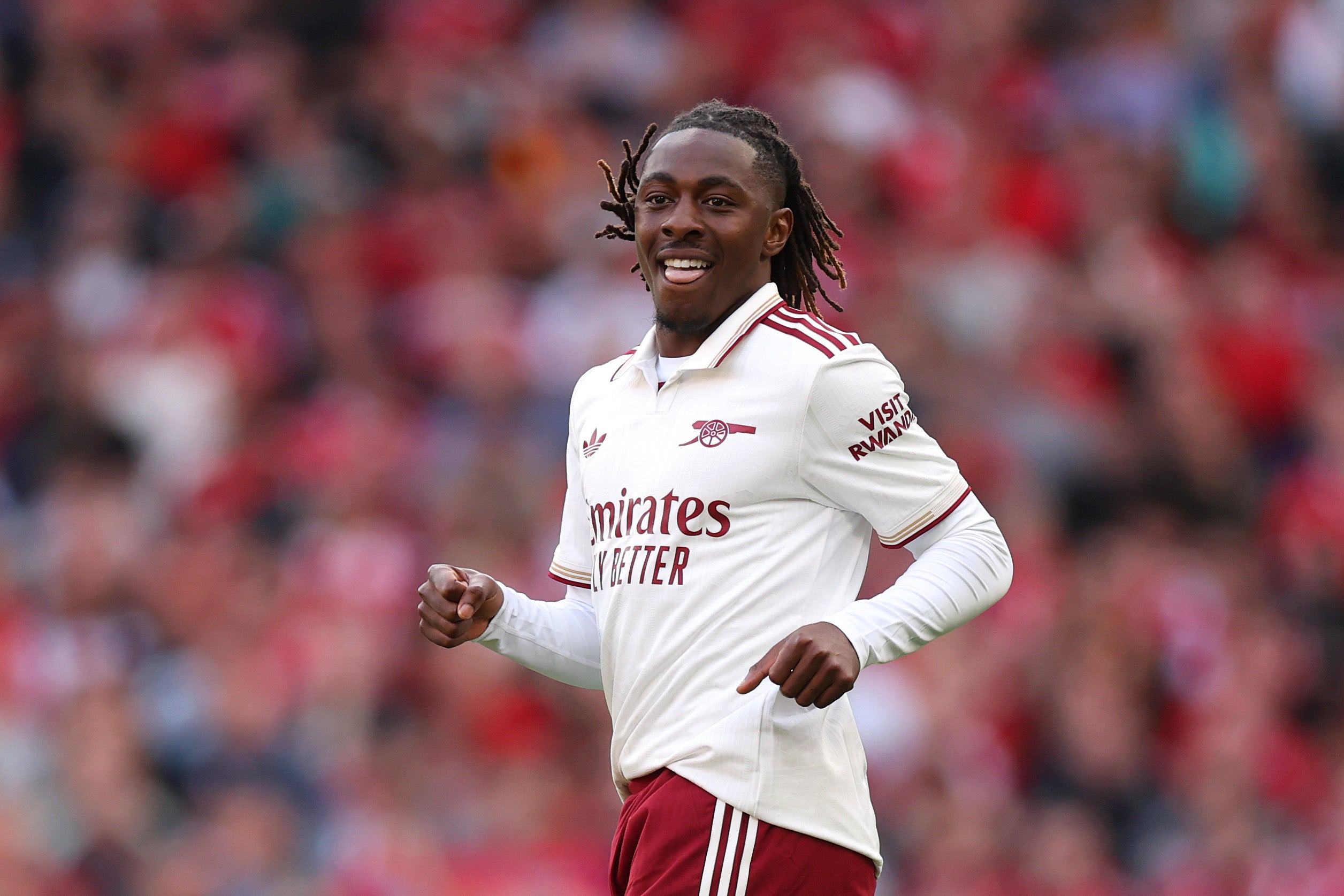 Eberechi Eze came on to the pitch for his Arsenal debut