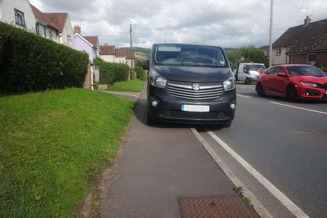 <p>A majority of drivers want the government to tackle pavement parking in England</p>