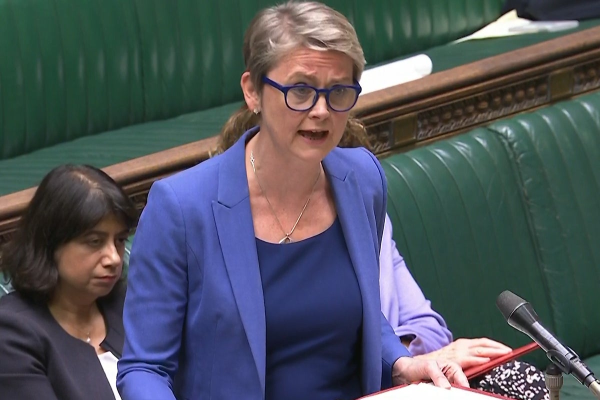 Yvette Cooper pauses new refugee family reunions in fresh asylum crackdown