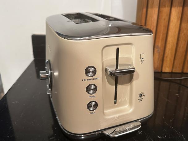 Best toaster IndyBest review Sage toast select luxe