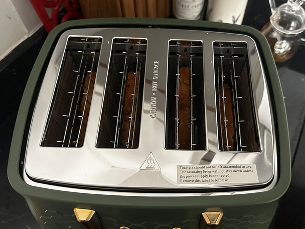 best toaster IndyBest review Morphy Richards cassini four-slice toaster