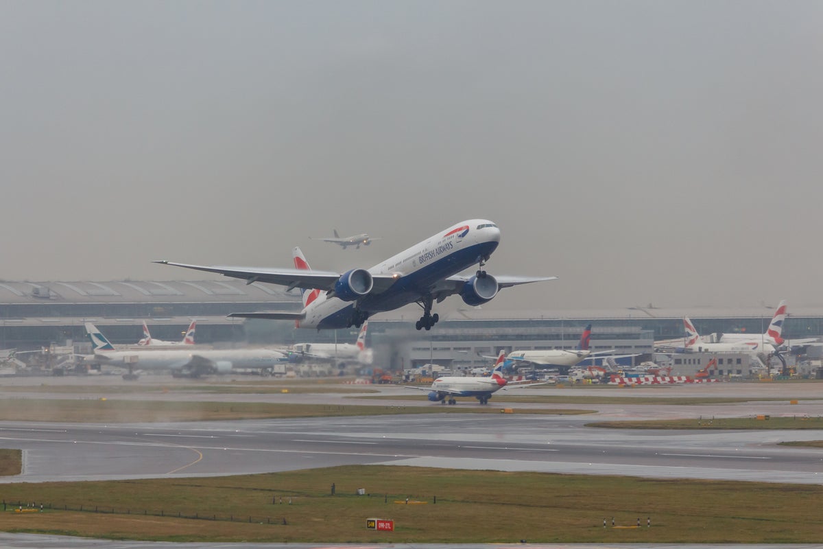Heathrow airport’s third runway planning costs set to reach £1bn