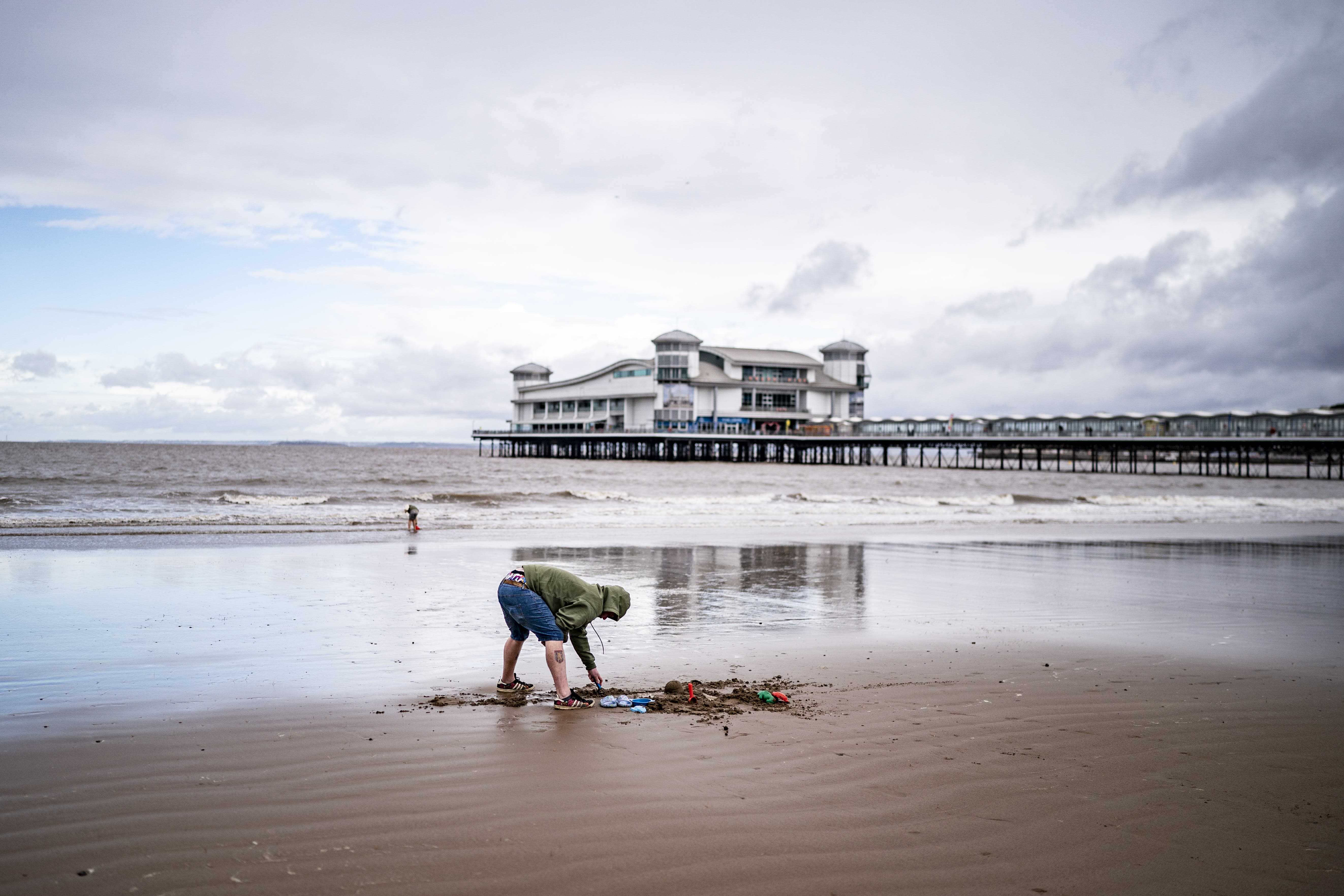 Rain and wind is expected across the country after the warmest summer on record (Ben Birchall / PA)