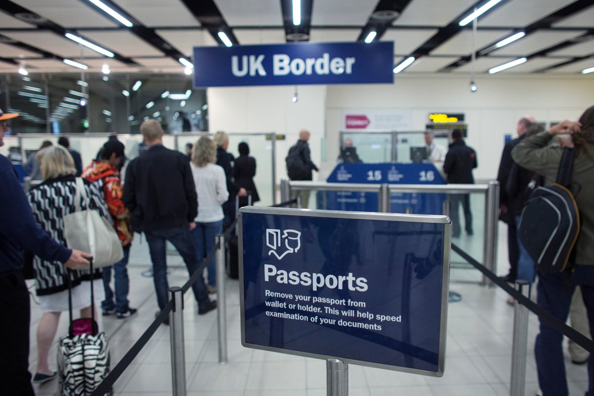 Young people offered cheap holidays to smuggle drugs by criminal gangs, Border Force warns Young people offered cheap holidays to smuggle drugs by criminal gangs, Border Force warns