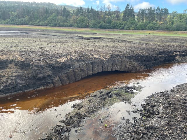 <p>Bridge structure revealed in Broomhead Reservoir</p>
