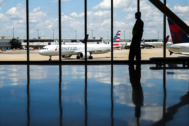 <p>Fewer international tourists are traveling to the U.S., and the trend is not expected to change anytime soon amid ongoing geopolitical tensions, according to experts</p>