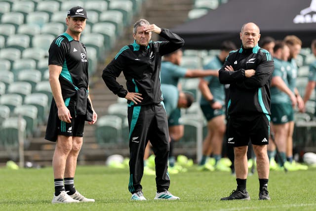 <p>Wayne Smith (centre) has been in All Blacks camp</p>