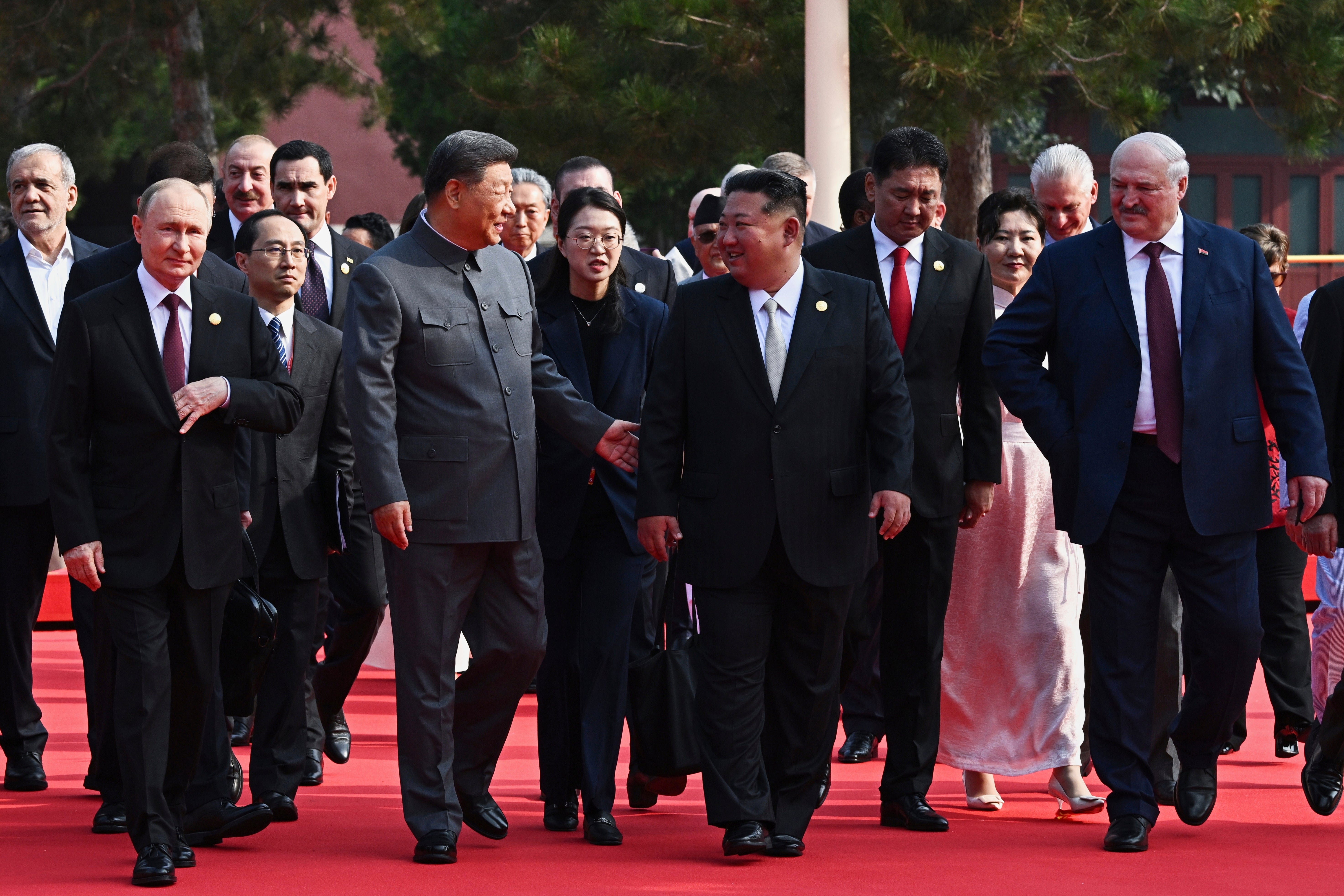 ASI-GEN CHINA-DESFILE MILITAR-INVITADOS