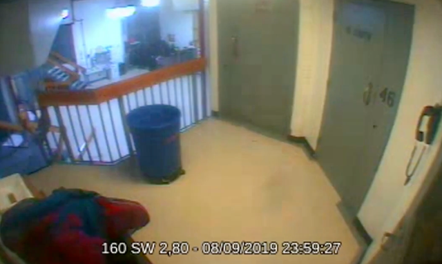 <p>En las imágenes recientemente divulgadas, se detalla lo que ocurrió durante el minuto perdido</p>