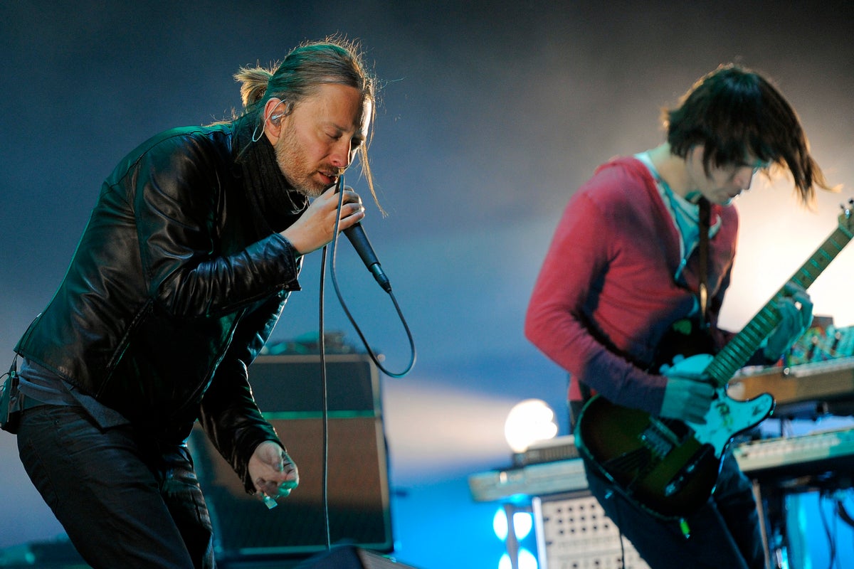 Radiohead returns after 7 years, announce 20 new live dates