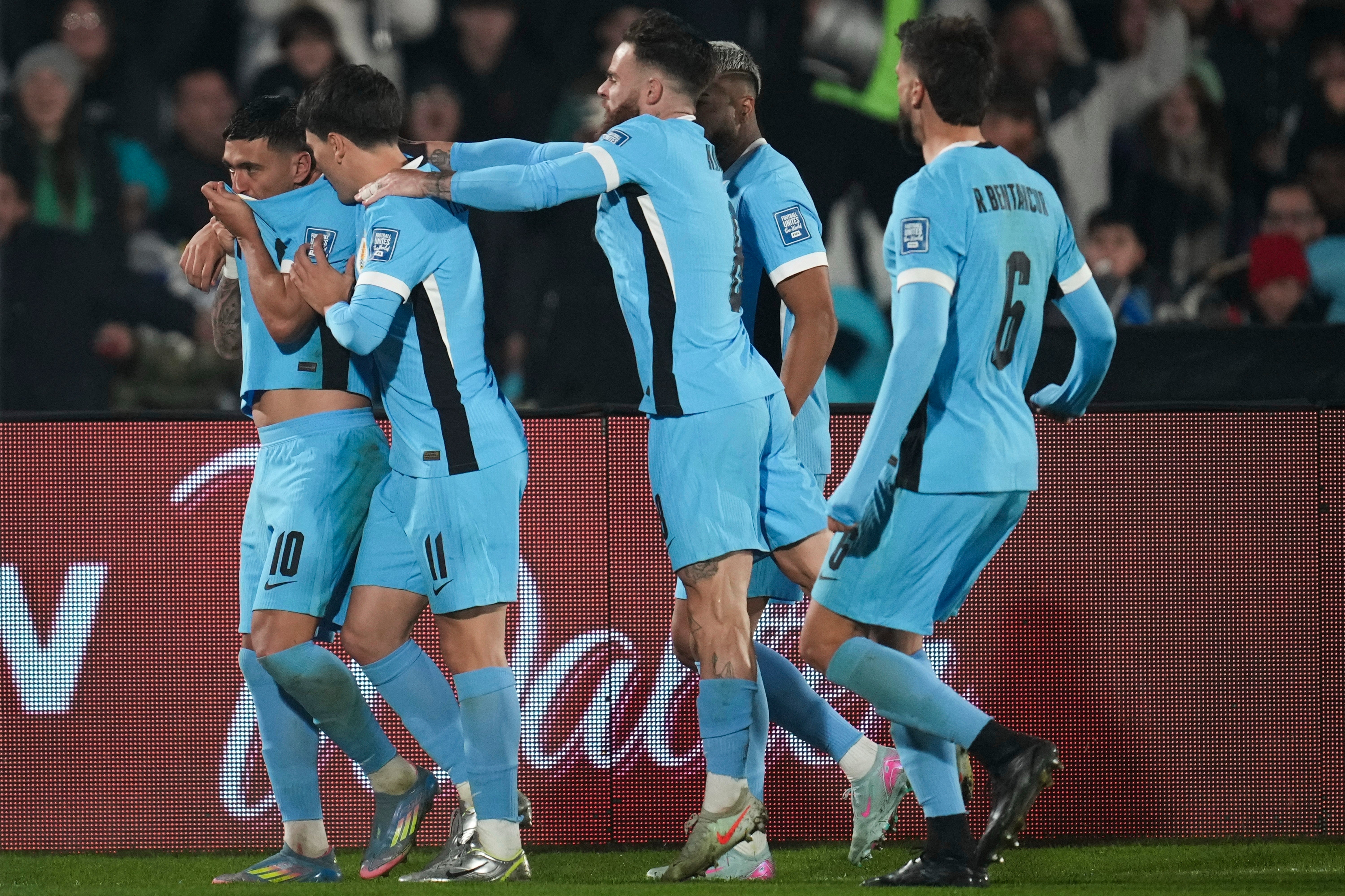 MUNDIAL URUGUAY-PERÚ