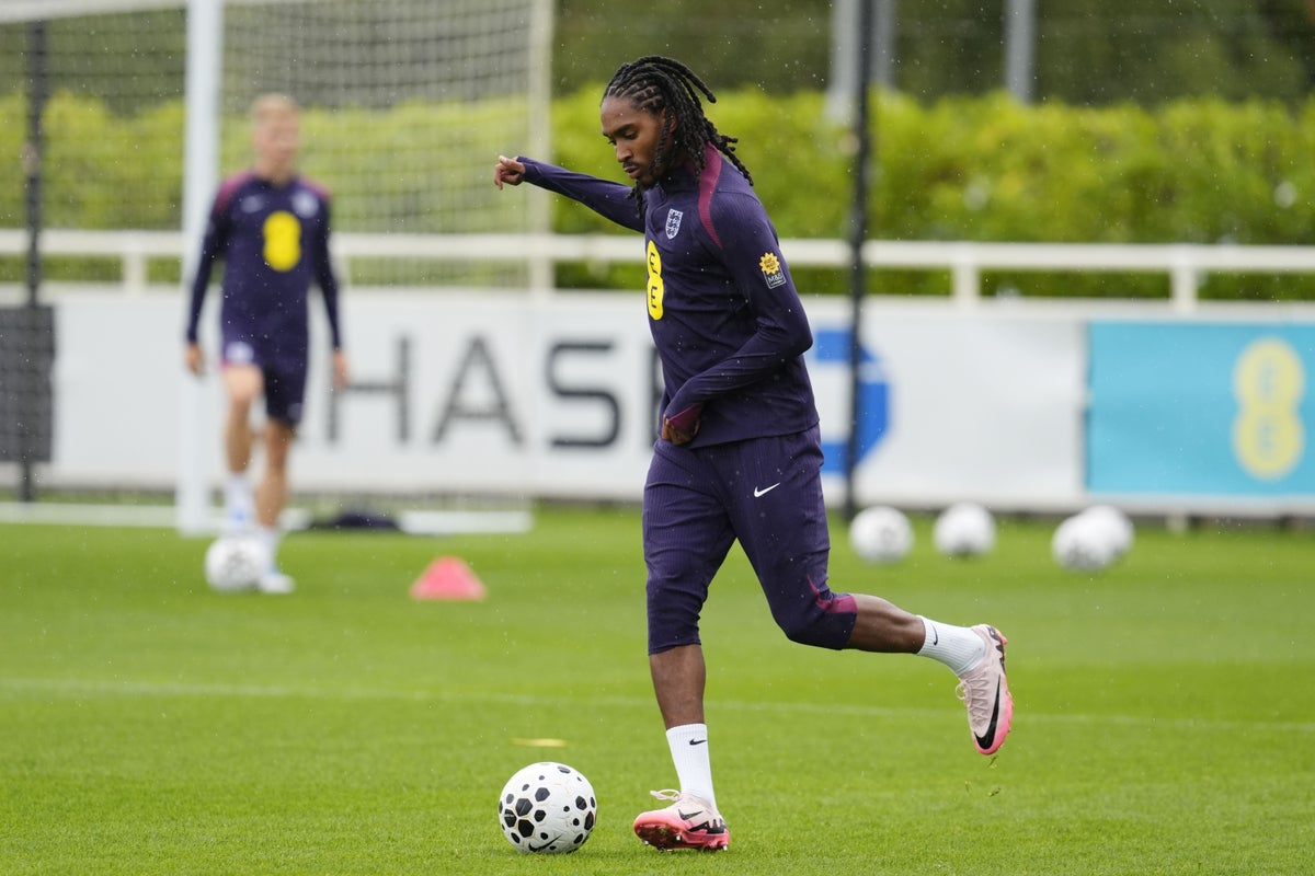 Tottenham’s Djed Spence Becomes First Muslim Player Called Up to England Squad