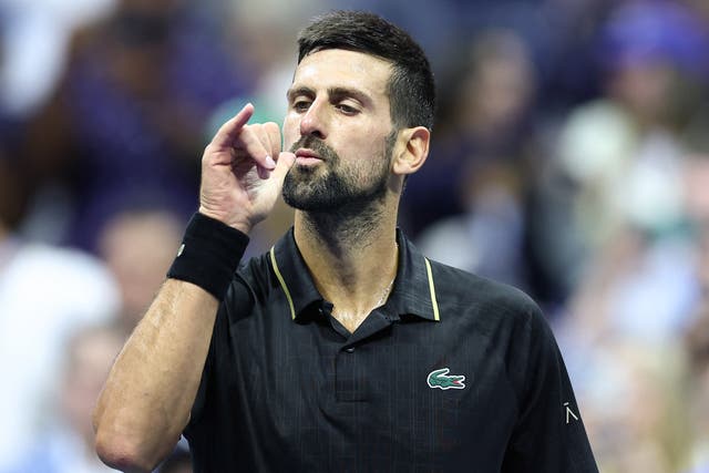<p>El serbio Novak Djokovic gesticula tras vencer al estadounidense Taylor Fritz en los cuartos de final del torneo individual masculino</p>