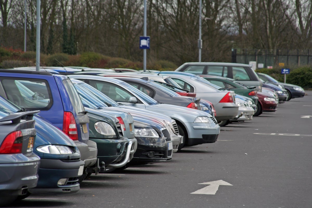Car parking scams are on the rise here are key tips from experts to stay safe