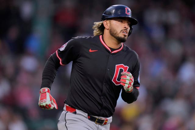 GUARDIANES-MEDIAS ROJAS