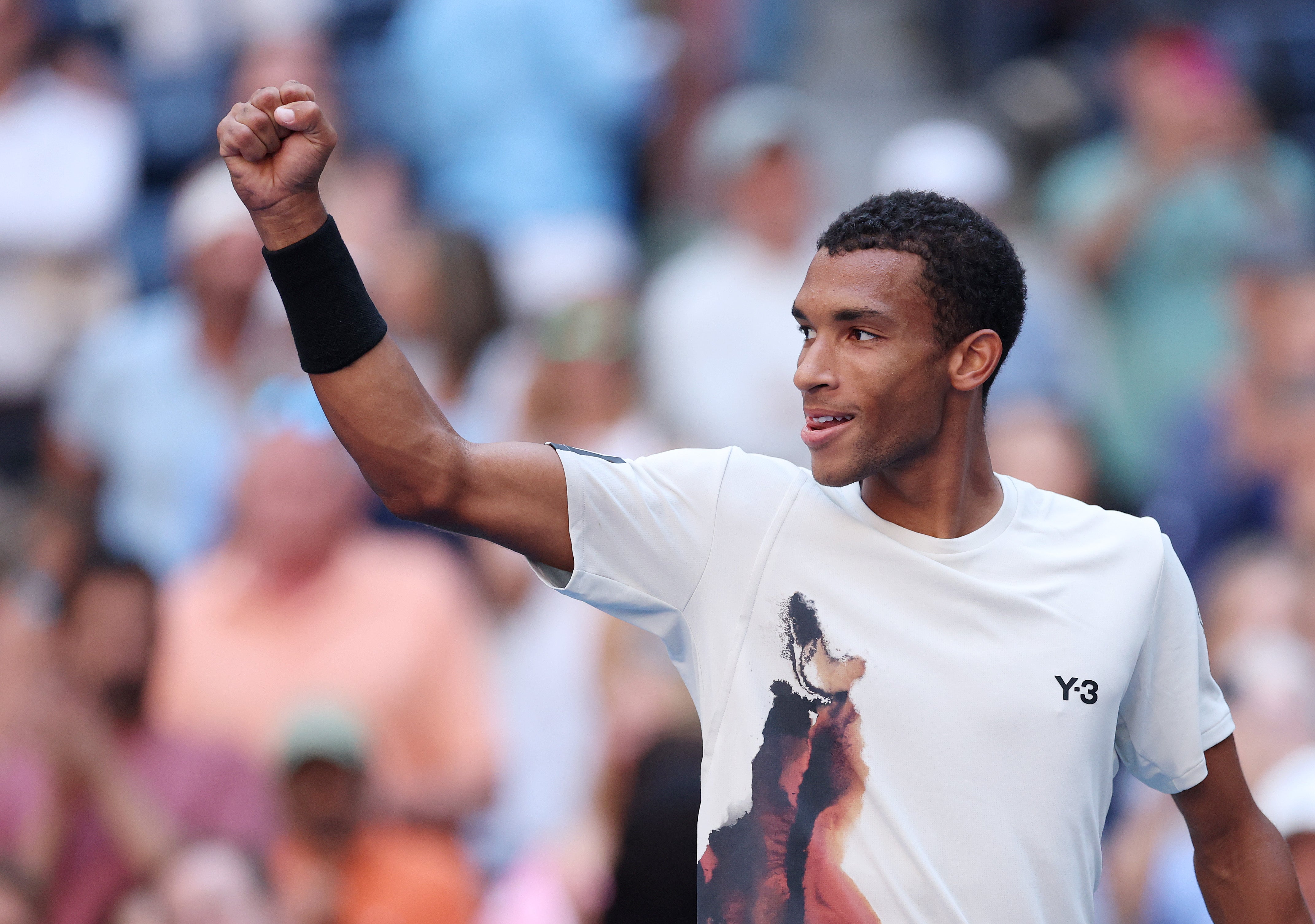 Sinner will face Felix Auger-Aliassime in the next round