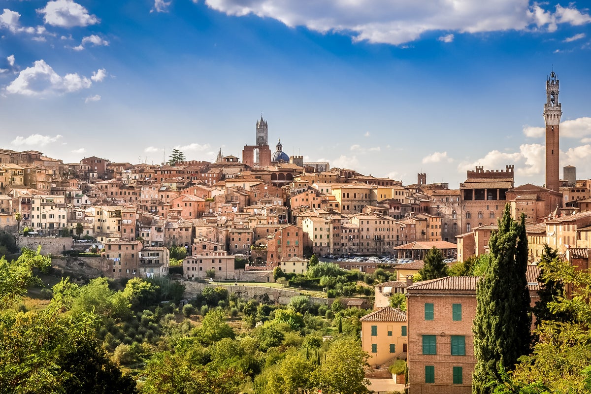 A new vintage train will run between Rome and Siena this autumn