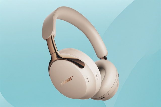 <p>Noise-cancellation has been improved, as well as battery life </p>