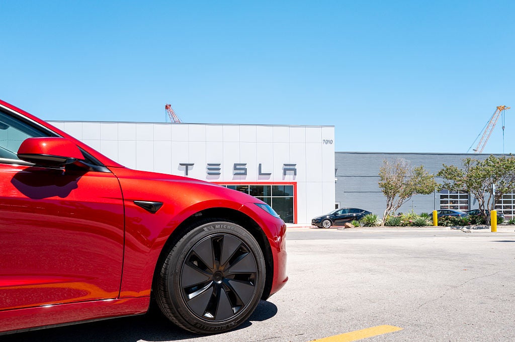 Achieving the terms of the deal would make Tesla the biggest business in the world