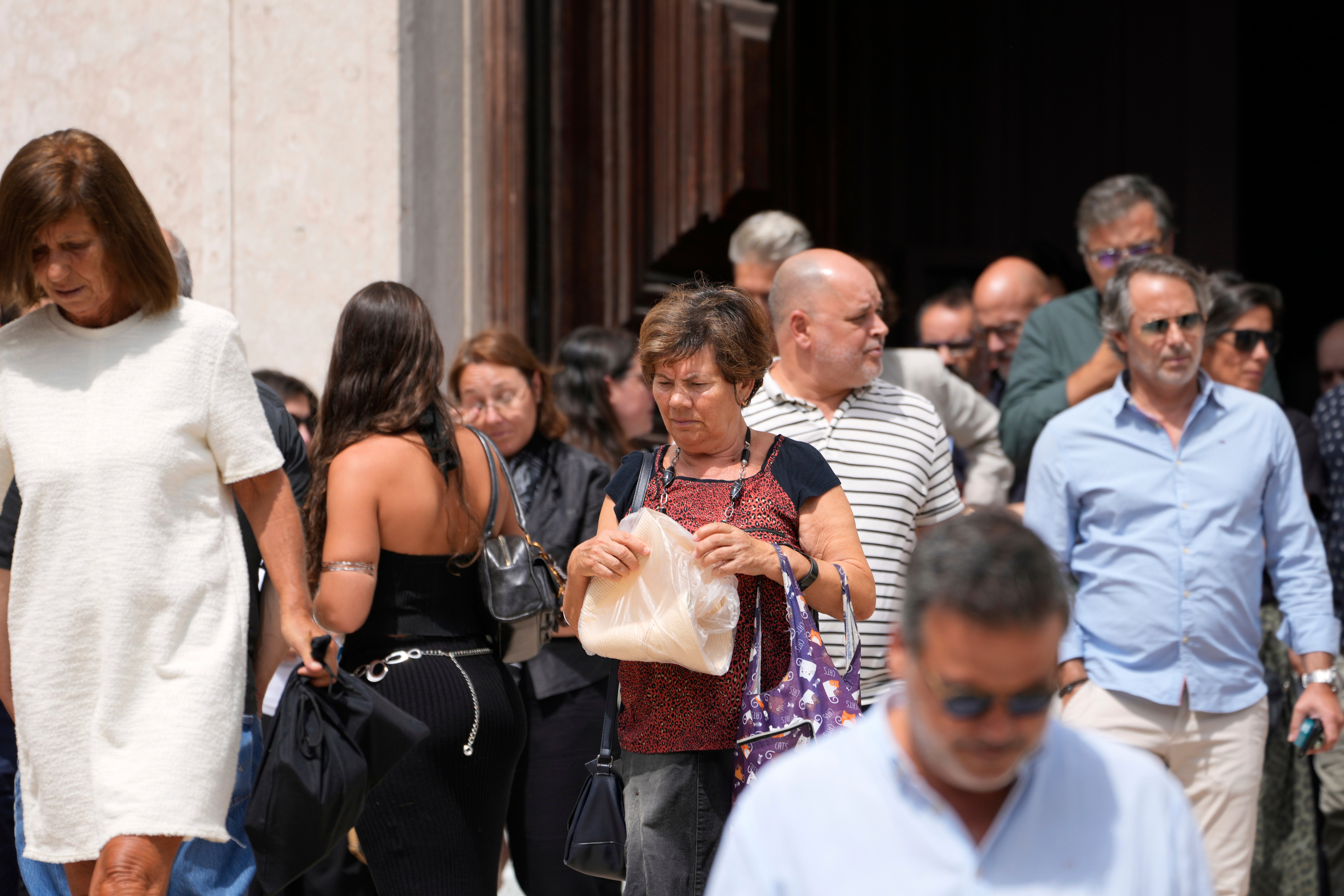 Portugal Streetcar Derailed