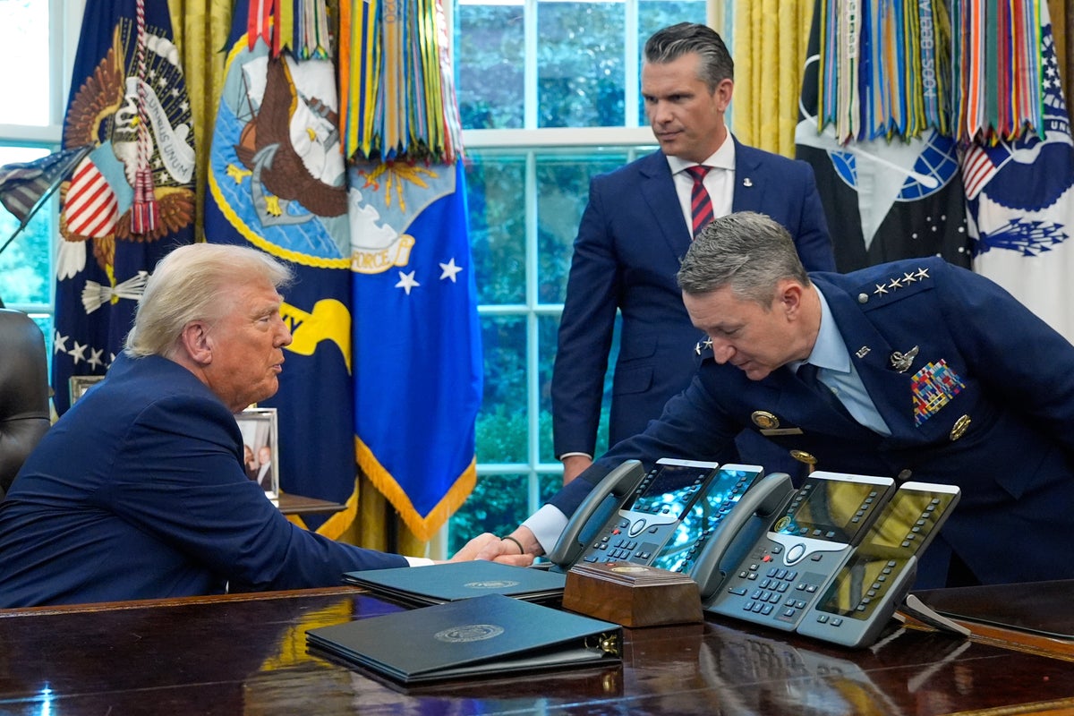https://static.independent.co.uk/2025/09/05/22/Trump_85814.jpg?width=1200&height=800&crop=1200:800