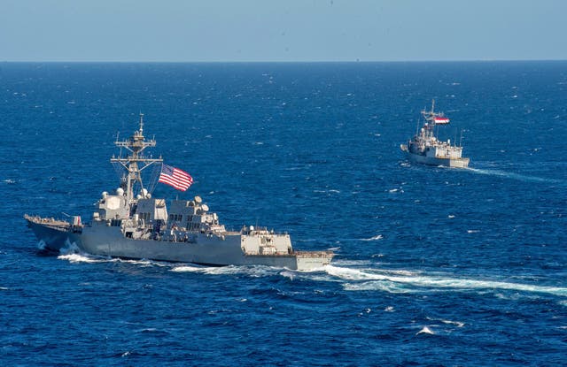 <p>El avión militar venezolano sobrevoló el USS Jason Dunham en lo que funcionarios de EE. UU. califican como una clara demostración de fuerza </p>