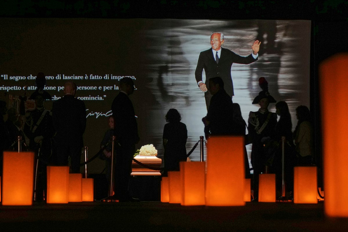 Mourners bid farewell to fashion icon Giorgio Armani in Milan, in photos