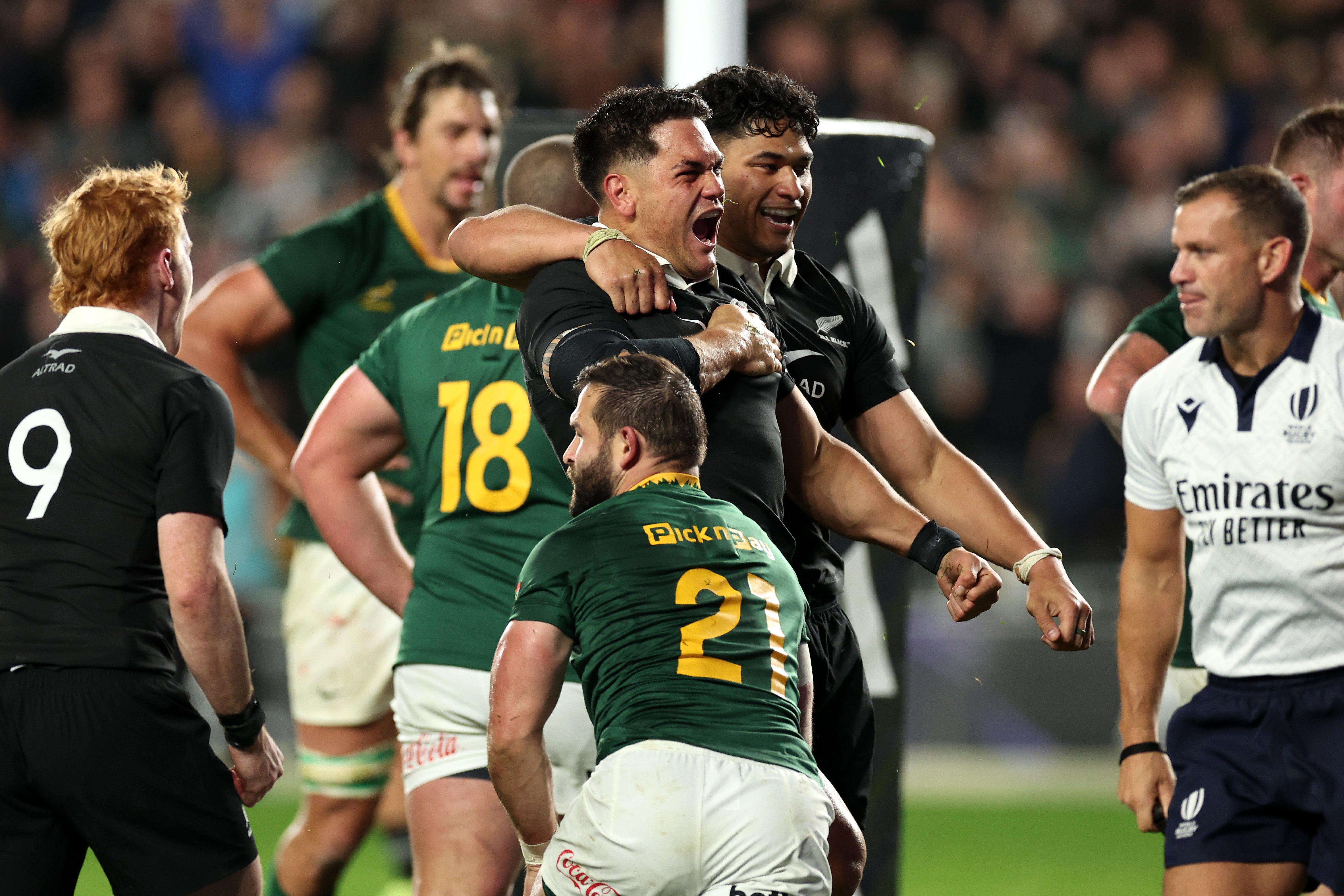 All Blacks Survive Brutal Springboks Battle To Seize Control Of Rugby All Blacks Survive Brutal Springboks Battle To Seize Control Of Rugby