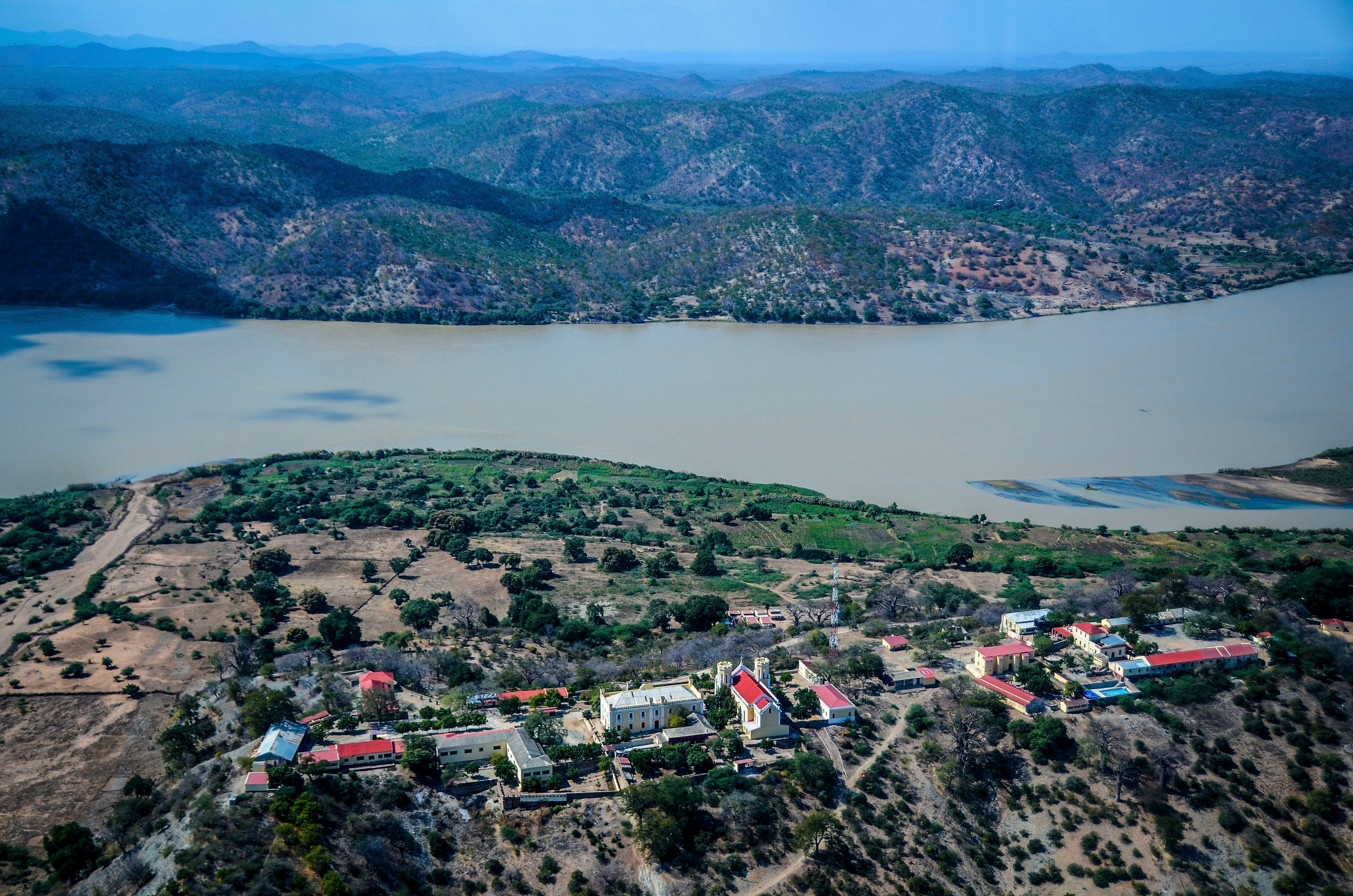 Aerial view of Zambezi River, in Tete, Mozambique, Saturday, July 19, 2025. (AP Photo/Carlos Uqueio)
