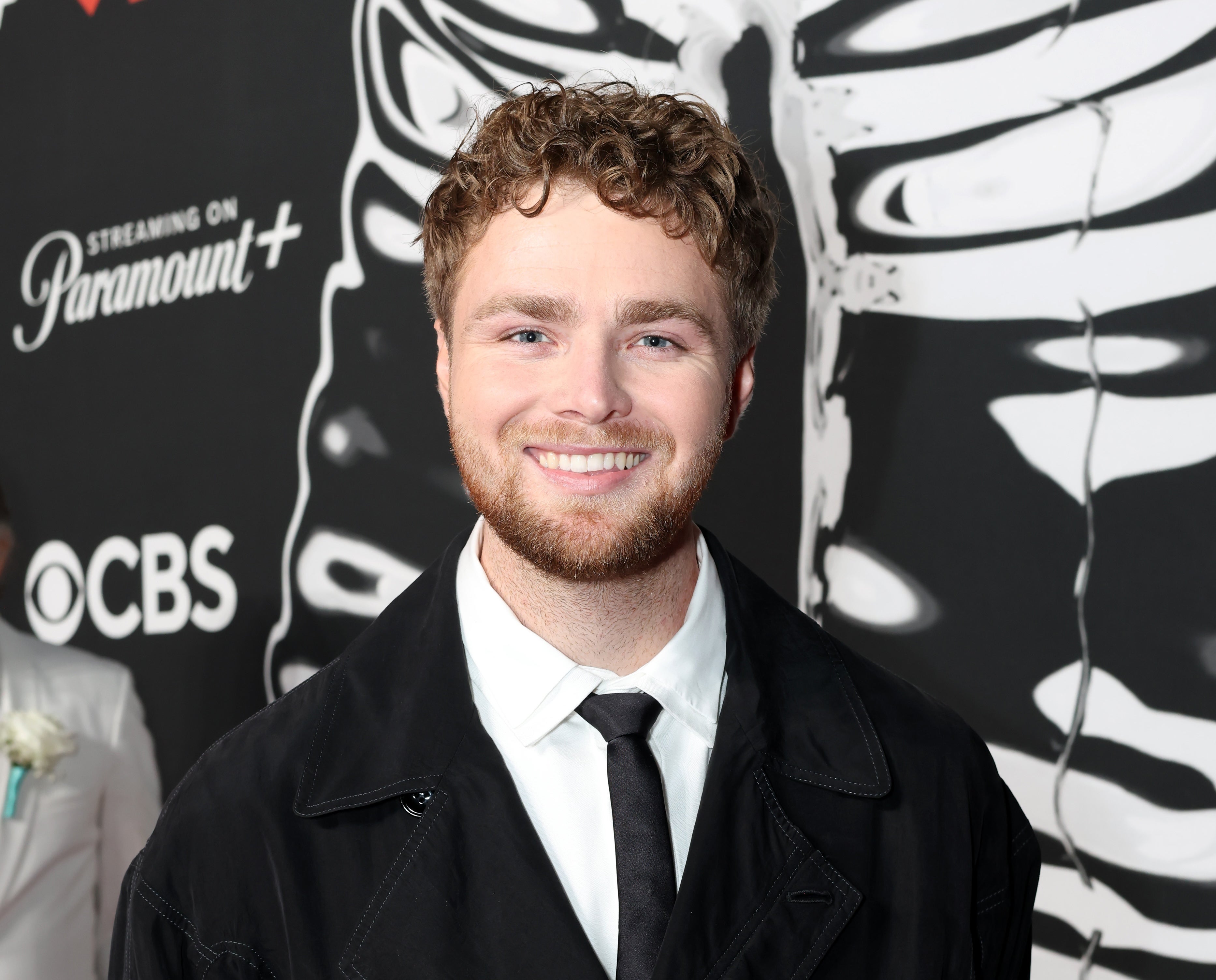 Rising singer-songwriter Alex Warren, known for his viral hit ‘Ordinary,' was voted by fans as the Best New Artist