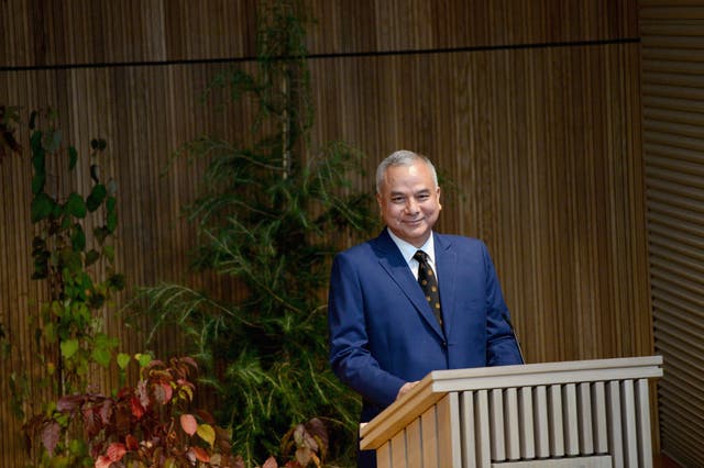 <p>File: Sultan Nazrin Shah of Perak gives speech as he visits Worcester College Oxford </p>