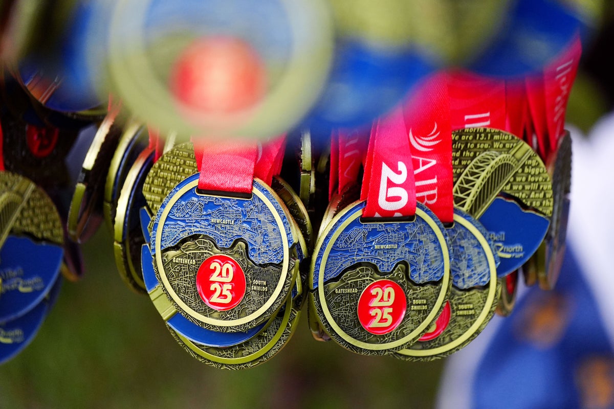 Great North Run organisers say sorry after medal mix-up
